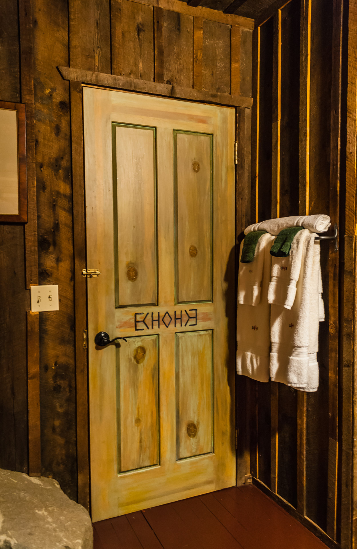 Dunton Hot Springs (echo door)