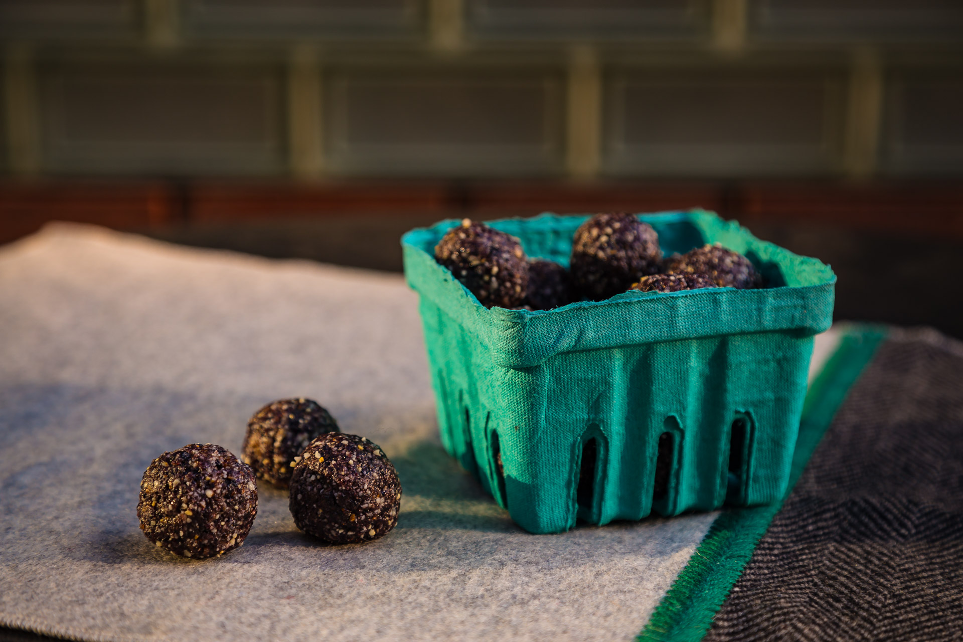 Blueberry Pie Energy Balls (side close)