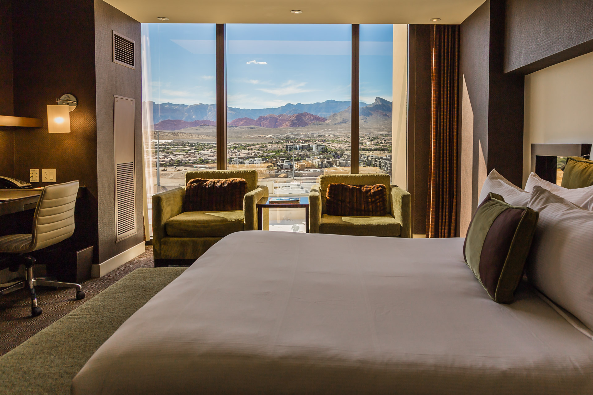 red rock casino canyon view room