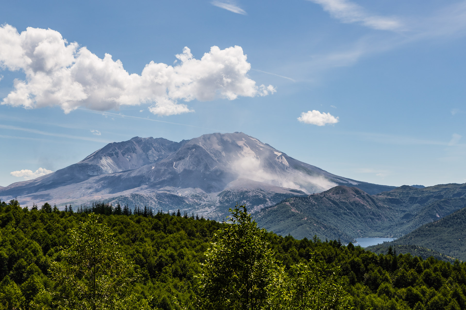 Climbing Mount St. Helens...An Active Volcano!