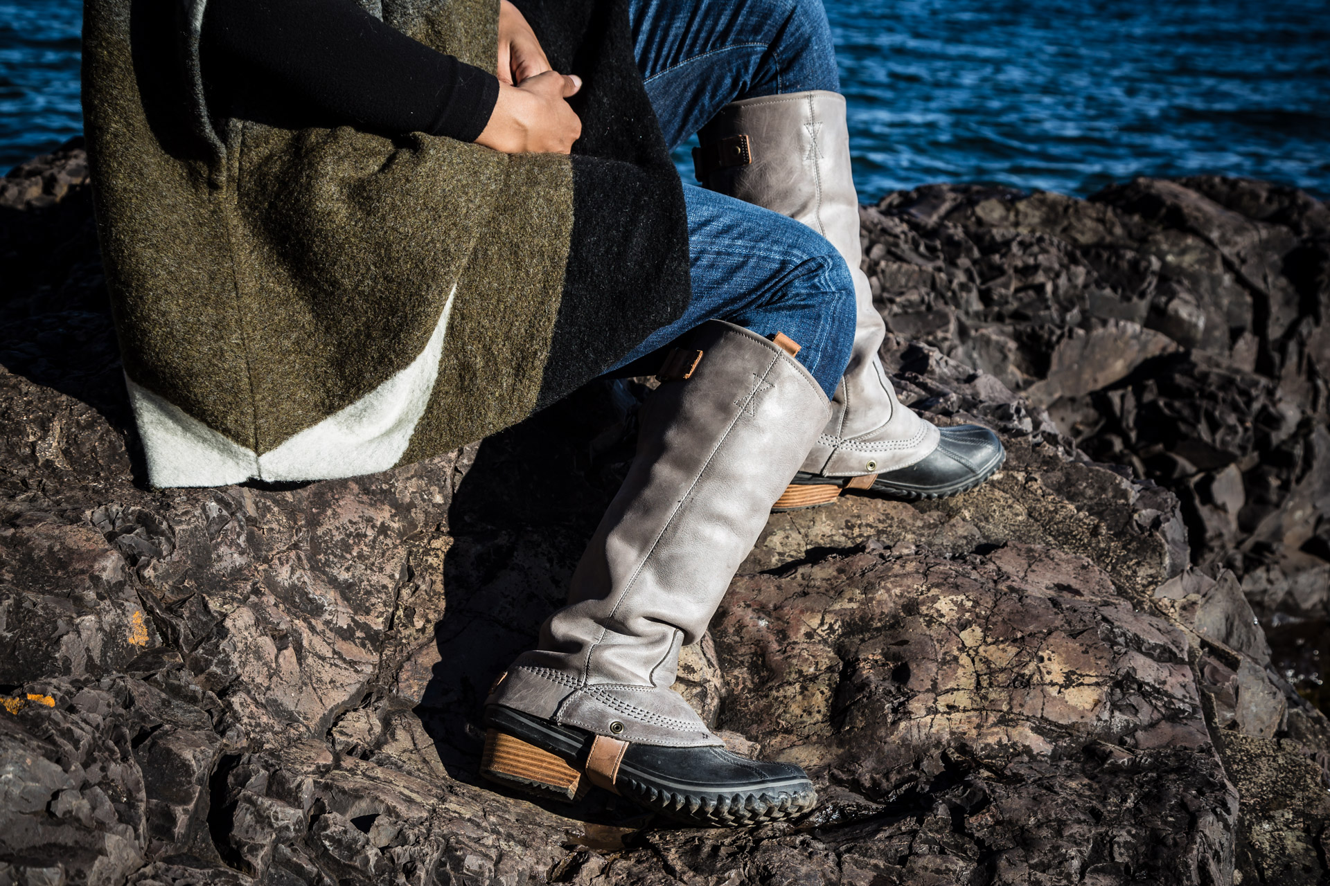 Poncho Warmth (Lighthouse Back Sitting Shoes)