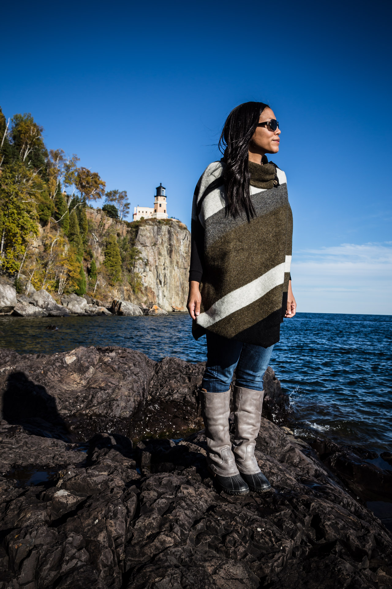 Poncho Warmth (Lighthouse Front Standing)