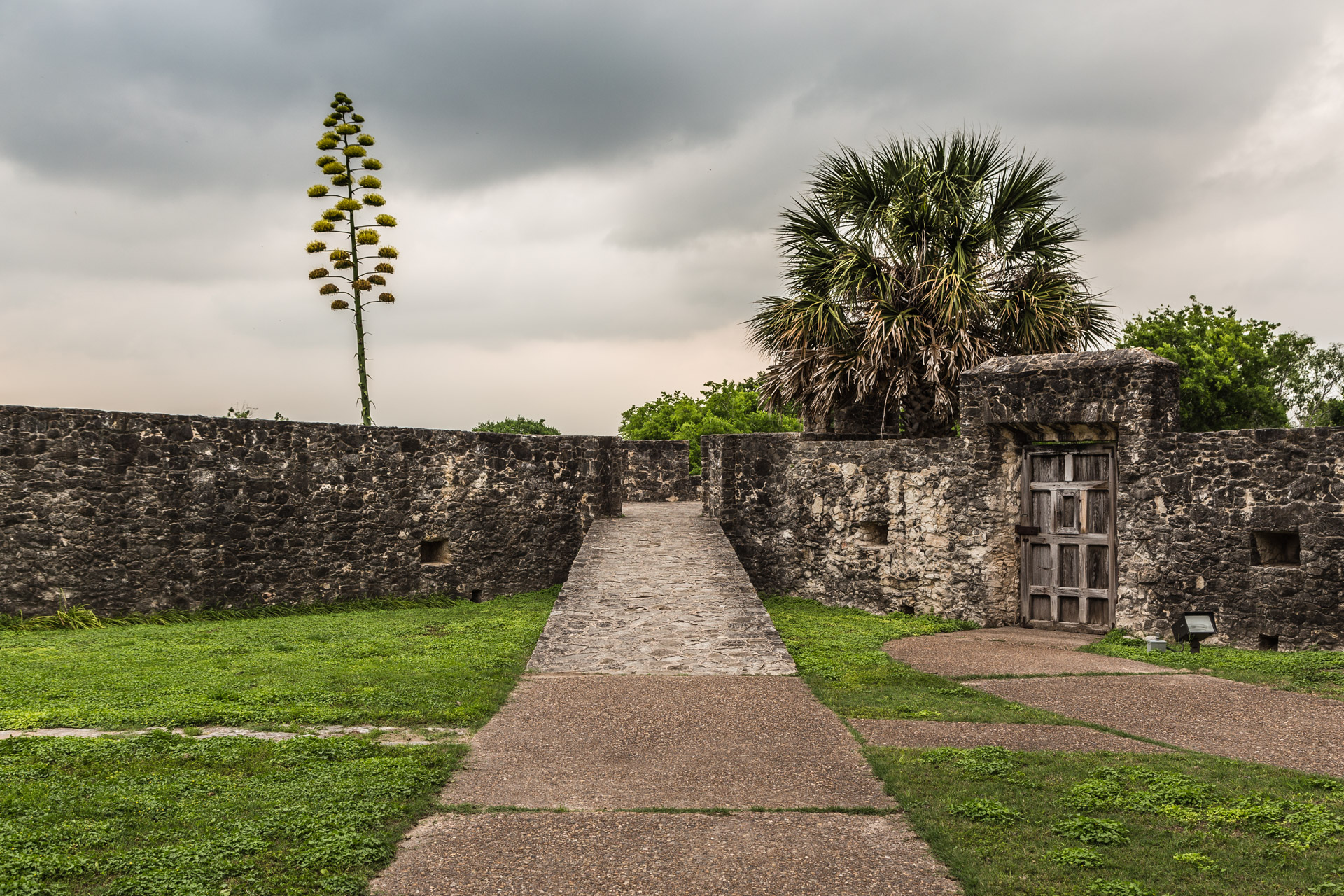 The Grounds (small courtyard)