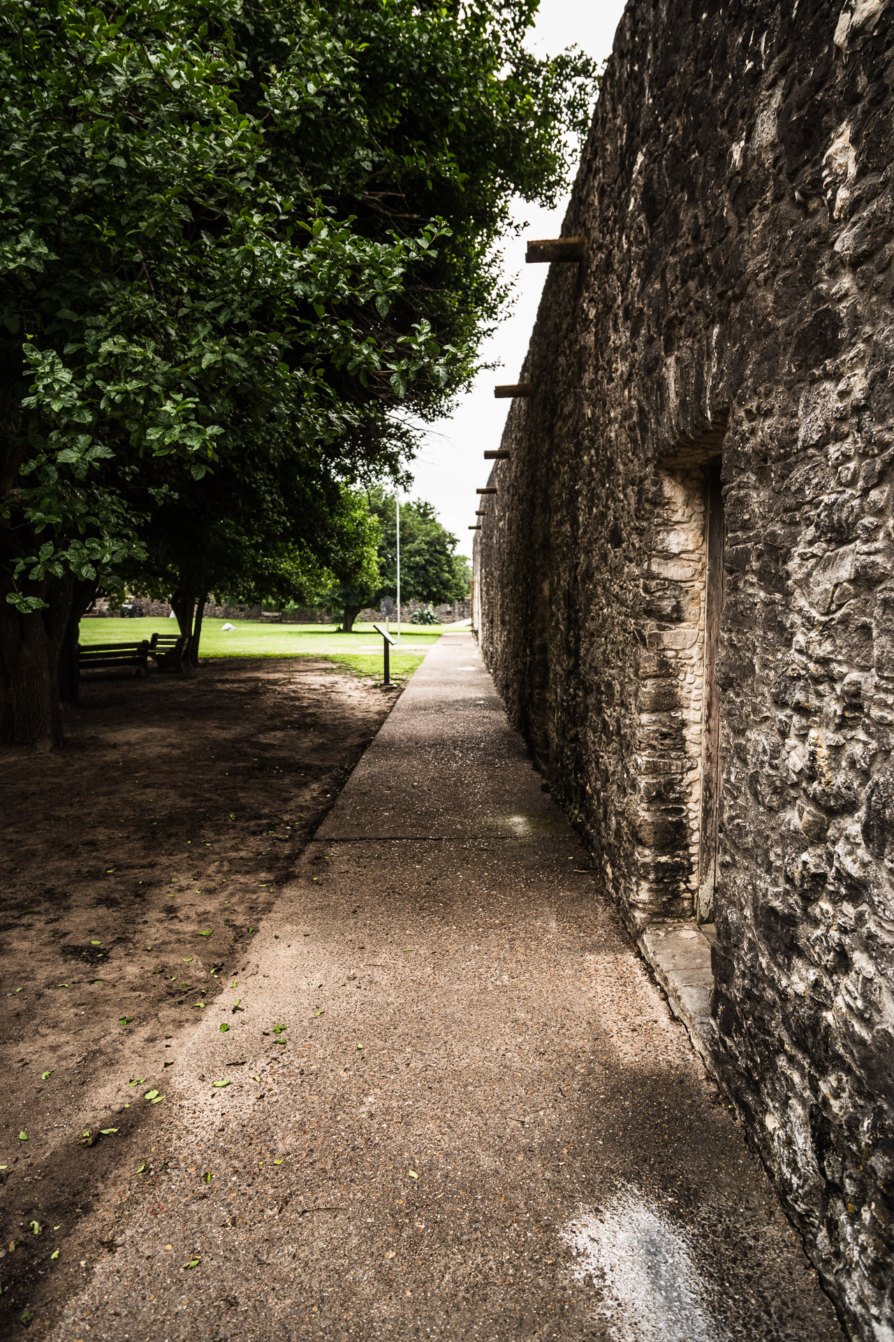 The Grounds (walkway)